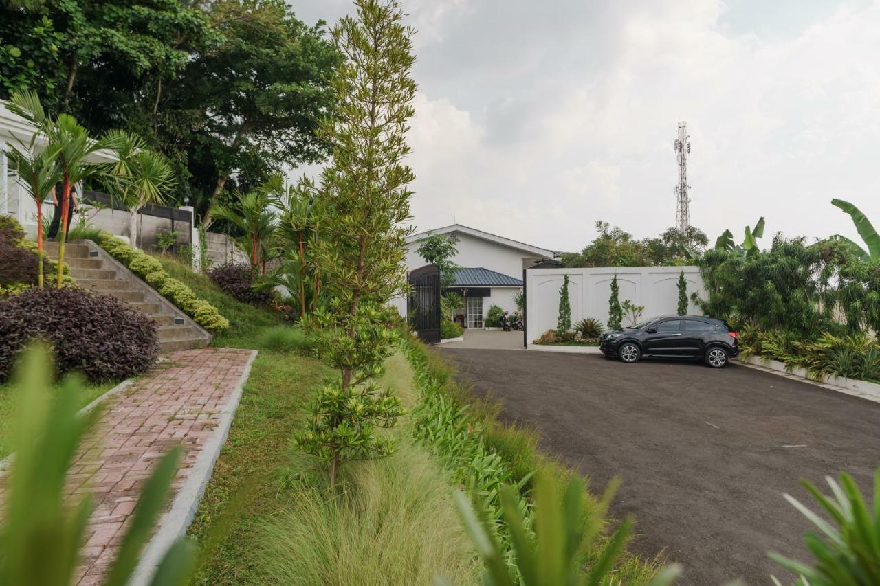 בוגור Reddoorz Plus Near Exit Toll Puncak 2 מראה חיצוני תמונה